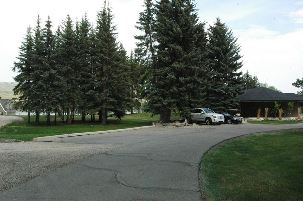 Roundhouse Grotto Bed and Breakfast YYC Esterno foto